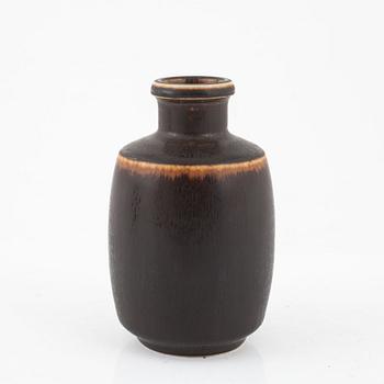 Eva Staehr-Nielsen, a stoneware vase, Saxbo Denmark, model no 176, mid 20thC.
