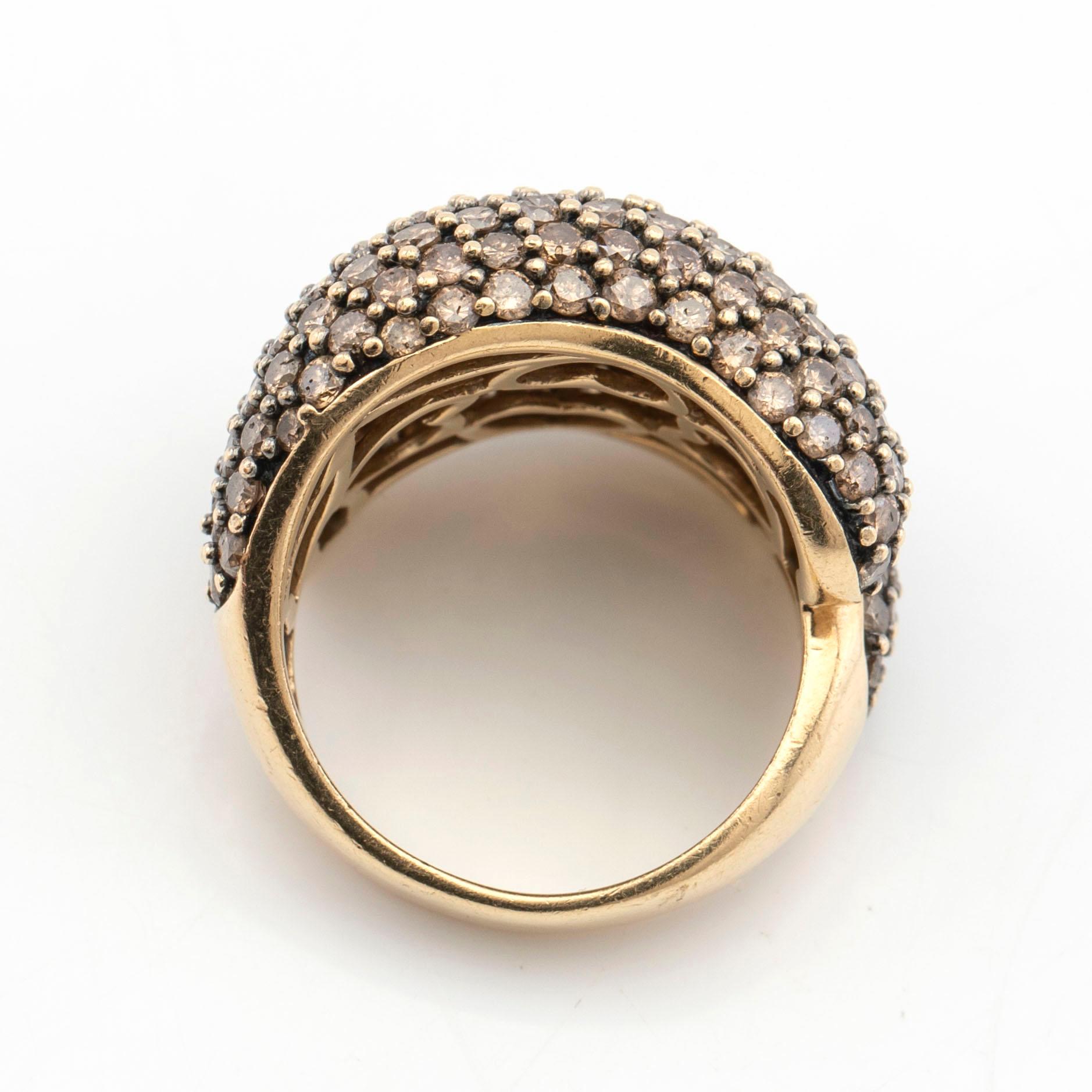 Ring, 14K gold with brown diamonds.