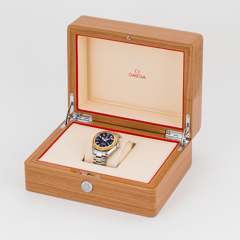 OMEGA, Seamaster Professional, Planet Ocean, Co-Axial, Chronometer, (600m/2000ft), wristwatch, 42 mm,