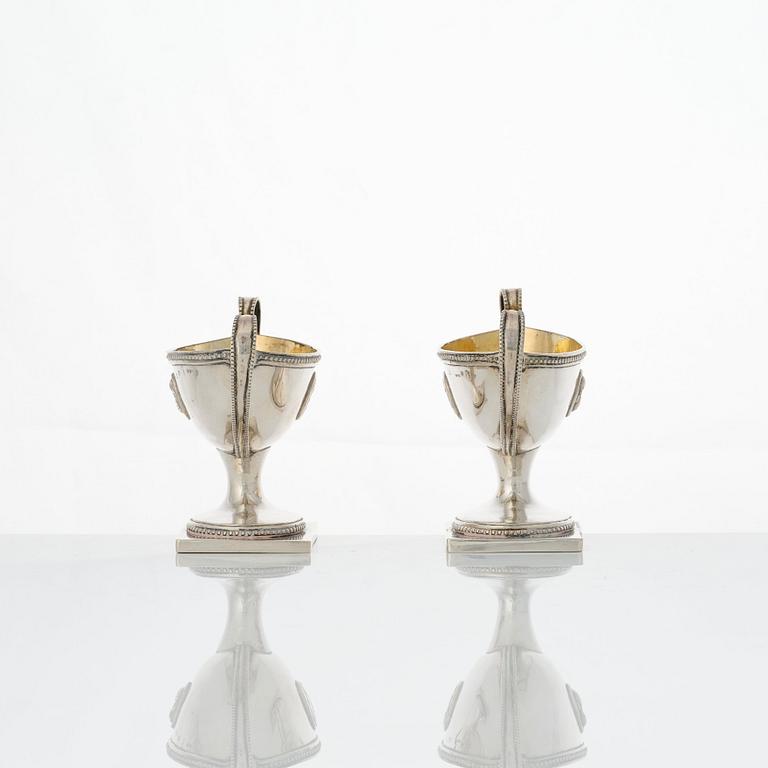 Johan Wilhelm Zimmerman, saltkar, ett par, silver, Stockholm 1791. Gustavianska.