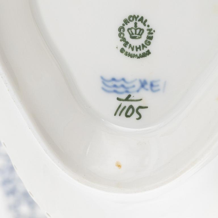 39 pieces of a 'Musselmalet' porcelain service, Royal Copenhagen, Denmark.