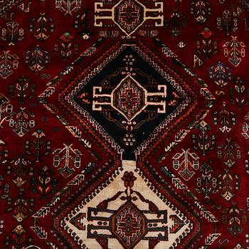 MATTA, troligen Kashgai, 315 x 204 cm, 1900-talets senare del.