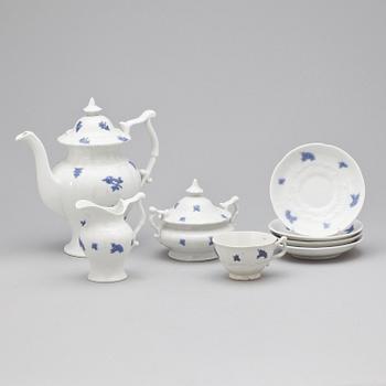 KAFFESERVIS, 42 delar, "Blå blom" Gustavsberg, 1900-tal.