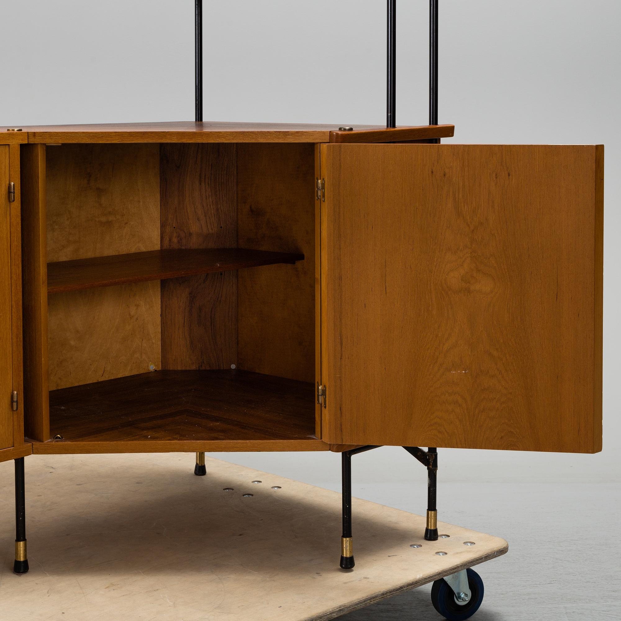 A mid 20th century "Prydno" shelving system by Bröderna Gustafsson Möbelfabrik, Virserum.