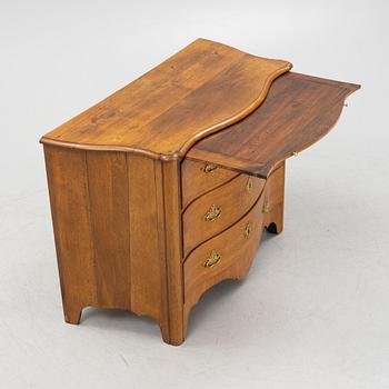 Chest of drawers, late Baroque, 18th century.