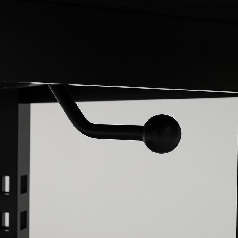 CHARLES RENNIE MACKINTOSH, bord, Cassina, Italien.