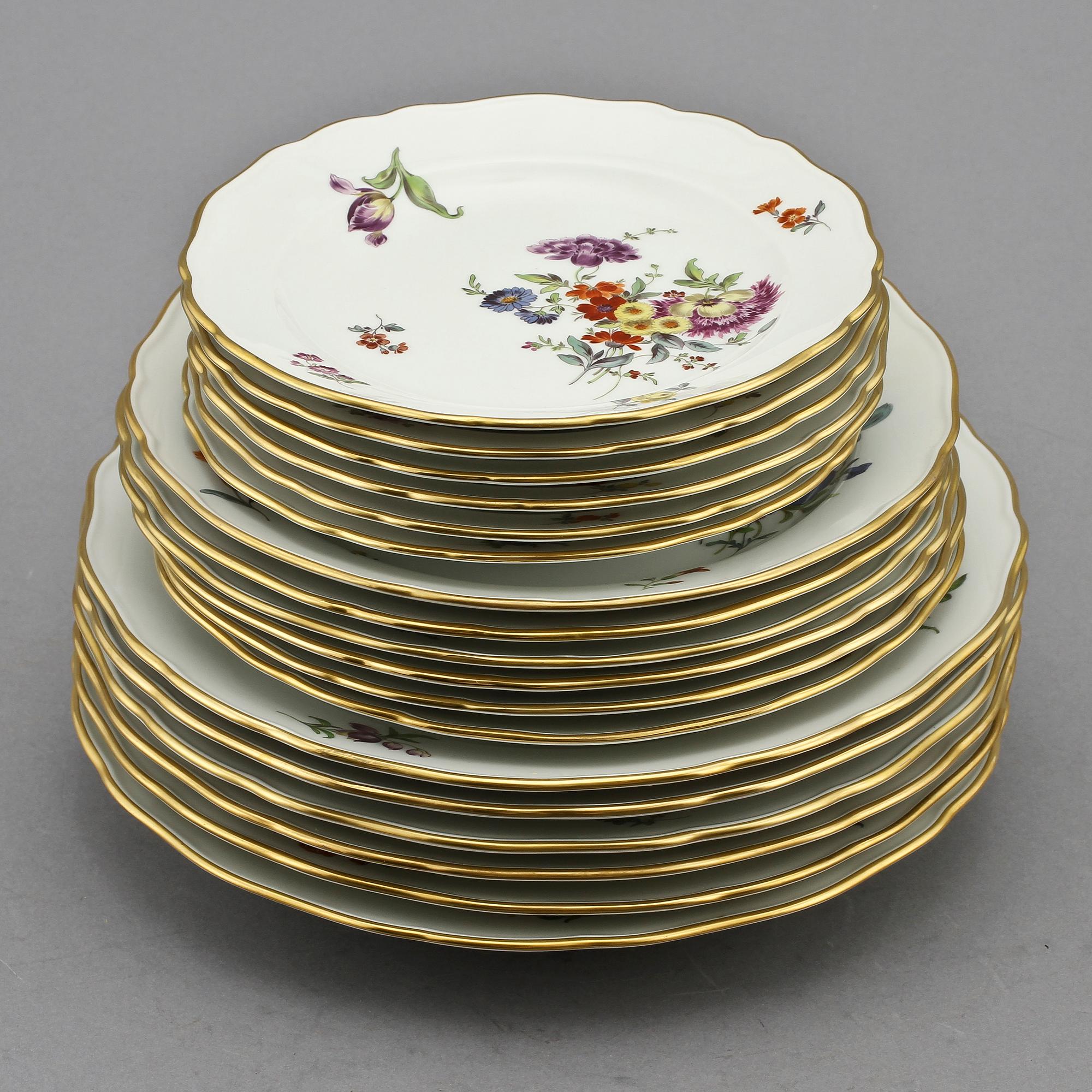 SERVISDELAR, 30 st, porslin, Meissen, 1900-tal.