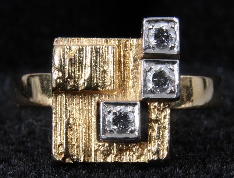 RING, 18K guld, diamanter. Lapponia, 1976.