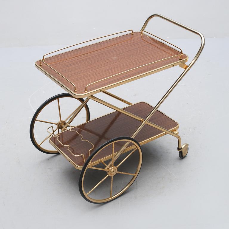 SERVERINGSVAGN, 1900-talets andra hälft.