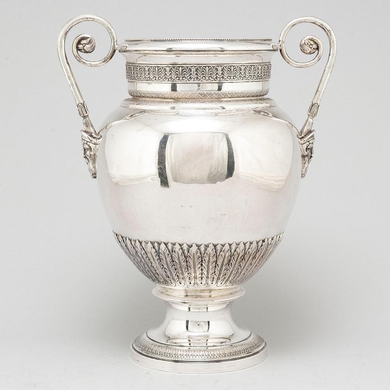 A 20th century silver 800/1000 urn, Louis XVI-style.