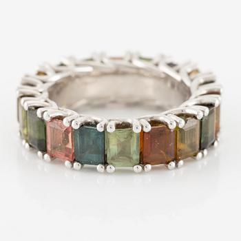 Ring 14K white gold with multi-coloured tourmalines.