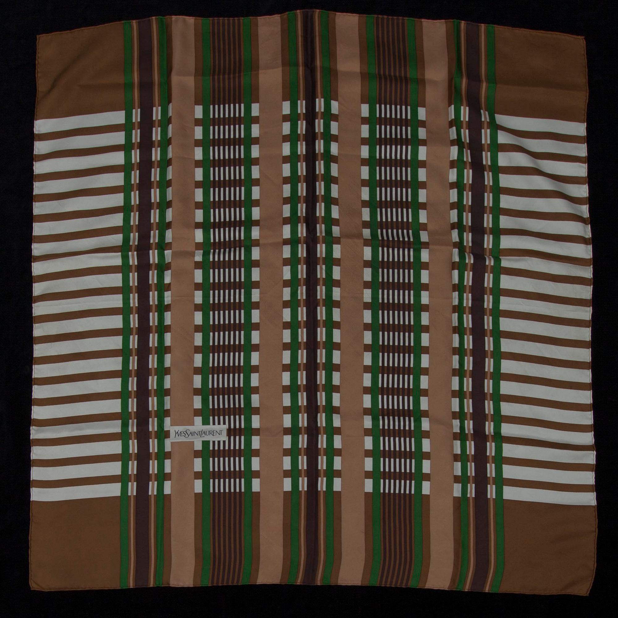 SCARF, Yves Saint Laurent.