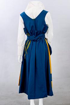 Folkdräkt "Sverigedräkten", 9 dlr 1900-talets andra hälft storl ca 38-40 Ekelund & Espe Ab.