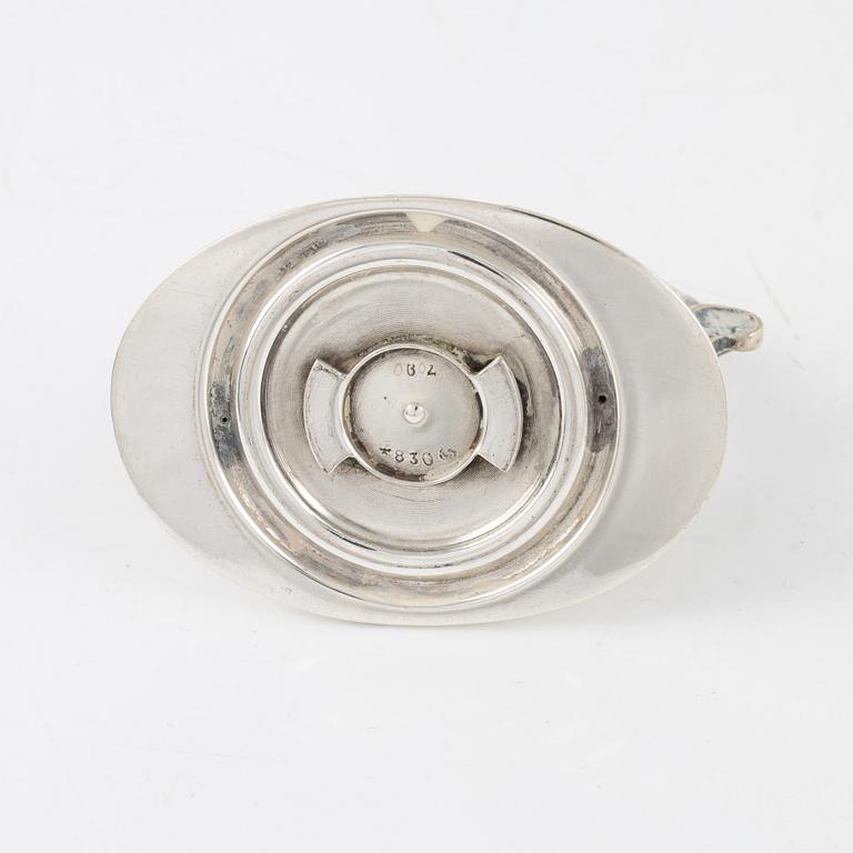 K Anderson, a silver deep dish with lid, Stockholm 1924.