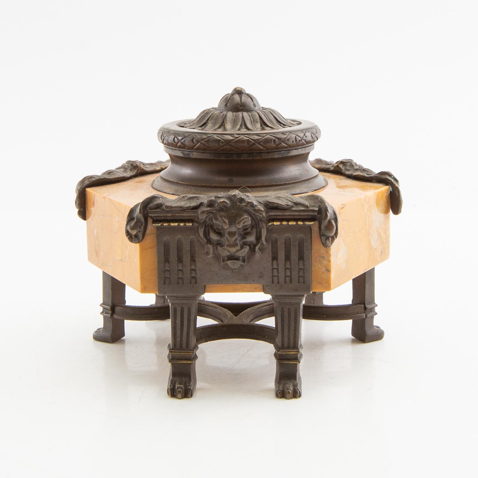 Bläckhorn Empire-stil 1900-talets början.