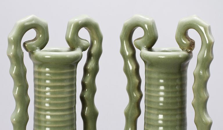 VASER, ett par, porslin, Kina, 1800/1900-tal.