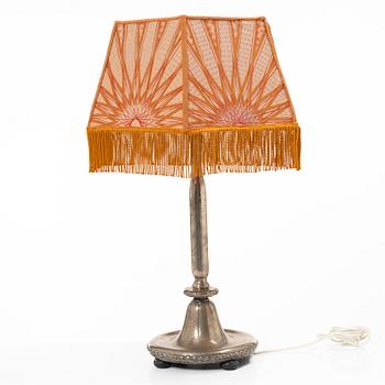 C.G. Hallberg, bordslampa, silver, Stockholm, 1921.