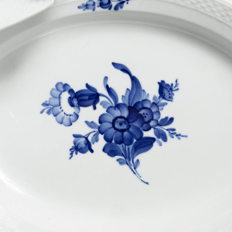 Royal Copenhagen, Dinner and coffee service, 68 pieces, porcelain, Blue Flower.