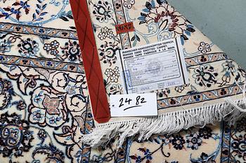 MATTA, Nain 6 LAA, part silk, ca 325 x 250 cm.