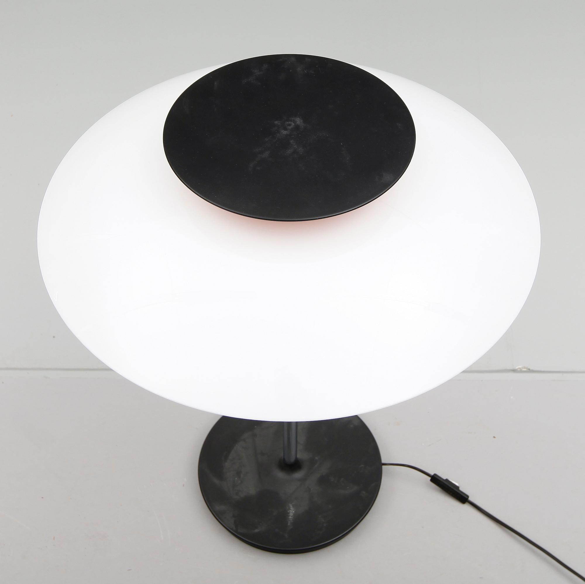 BORDSLAMPA, PH-80, Poul Henningsen.