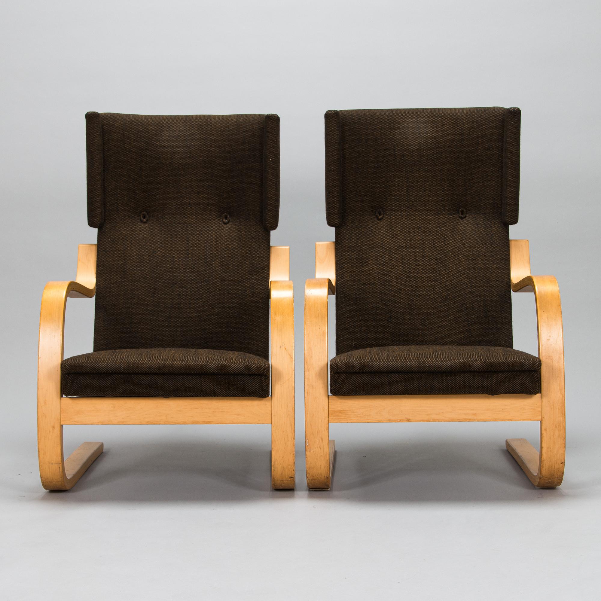 Alvar Aalto, A pair of mid-20th century '34/401' armchairs for O.Y. Huonekalu- ja Rakennustyötehdas A.B. Finland.