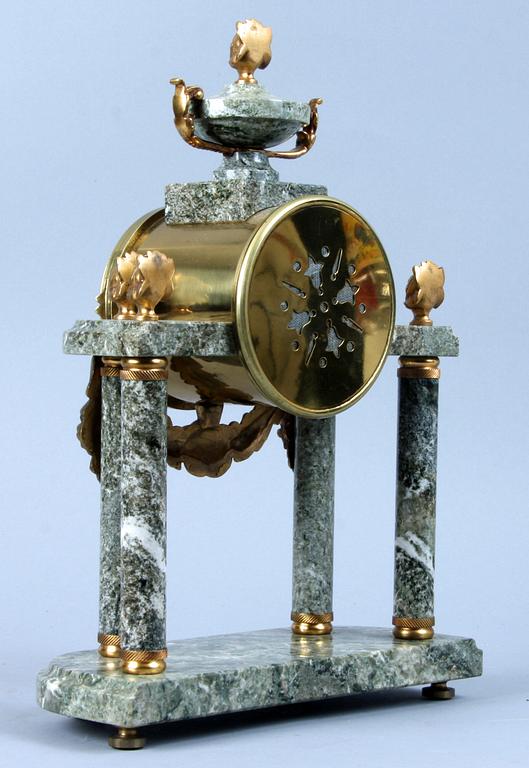 BORDSUR, gustaviansk stil, 1900-tal.