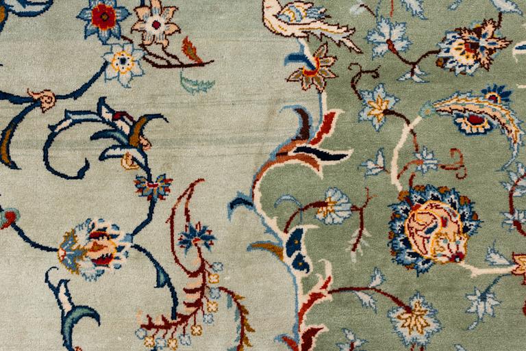 Matta, Keshan, ca 370 x 270 cm.