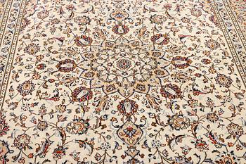 A Keshan carpet, c. 348 x 240 cm.