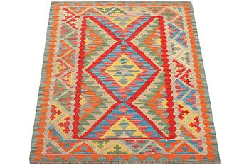A Kilim rug, c. 176 x 125 cm.