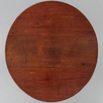 A George III mahogany gateleg table, late 18th century.
