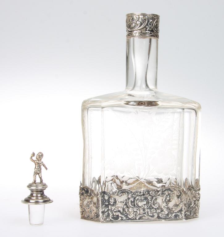 KARAFF, glas samt silver, C.G Hallberg, 1900-talets första hälft.