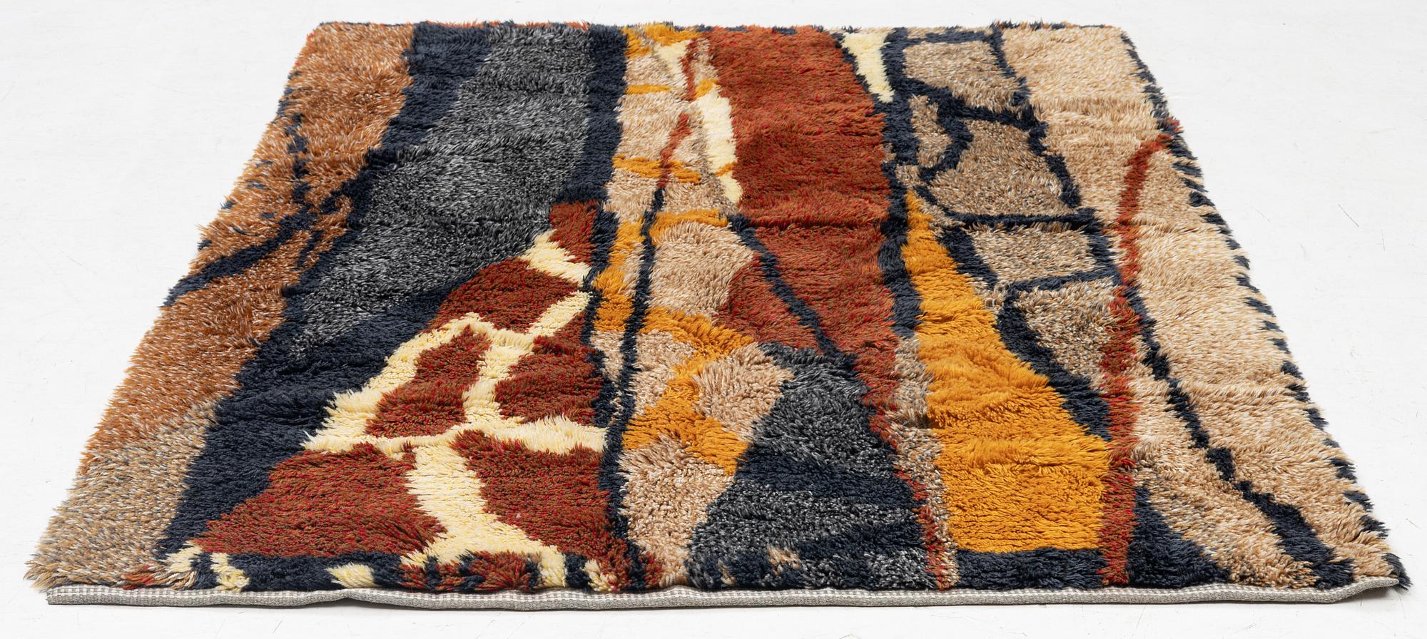 A rya rug, Sweden, 1960s. Approximately 200 x 142 cm.