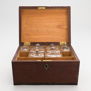Läkemedelslåda, 1800-talets mitt.