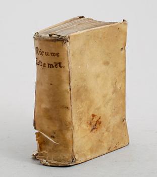 BOK: Nieuwe Testament, tryckt i Amsterdam 1526.