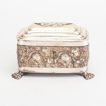 A 19/20th century silver baroque style suger box, weight ca 465 gr.