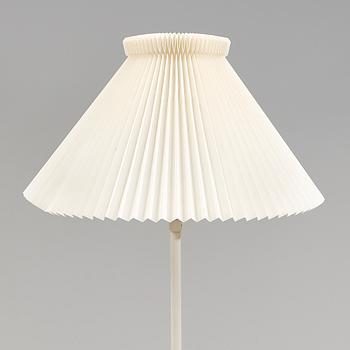 GOLVLAMPA, "Le Klint", Kaare Klint, Danmark, 1900-talets andra hälft.