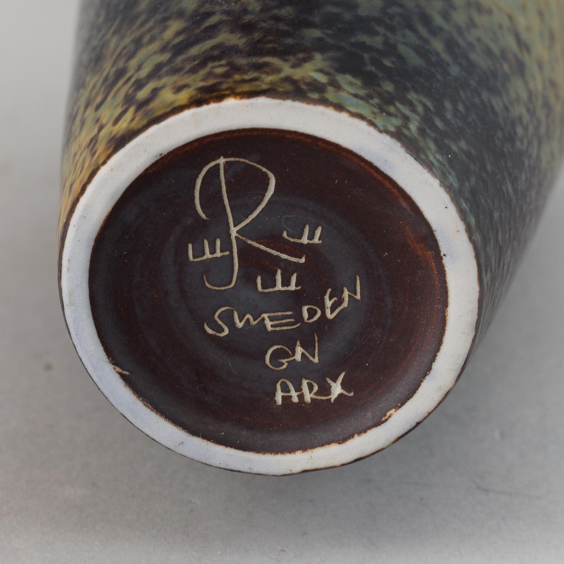 GUNNAR NYLUND, a stoneware vase, Rörstrand. Sweden 1950-60's.