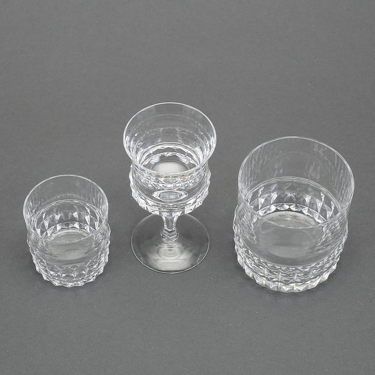 SERVISDELAR, glas, 22 delar, "Silvia", Ingeborg Lundin, Orrefors. 1900-talets andra hälft.
