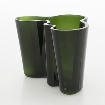 Alvar Aalto, vas, "3030", signerad Alvar Aalto -3030.