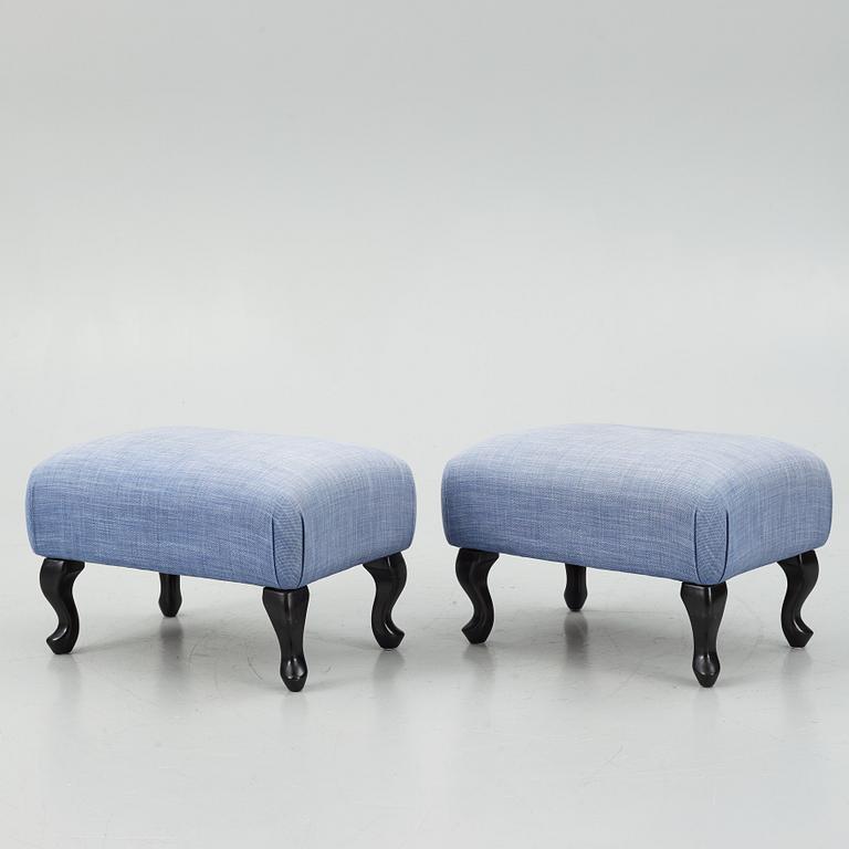 Fåtöljer ett par, med fotpallar, Bröderna Andersson.