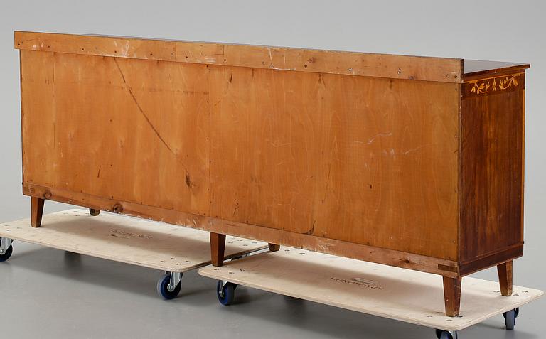 SIDEBOARD, 1920-30-tal. Möjligen Carl Malmsten.