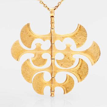 TAPIO WIRKKALA, A 14K gold necklace "Viking pendant". Westerback, Helsinki 1972.