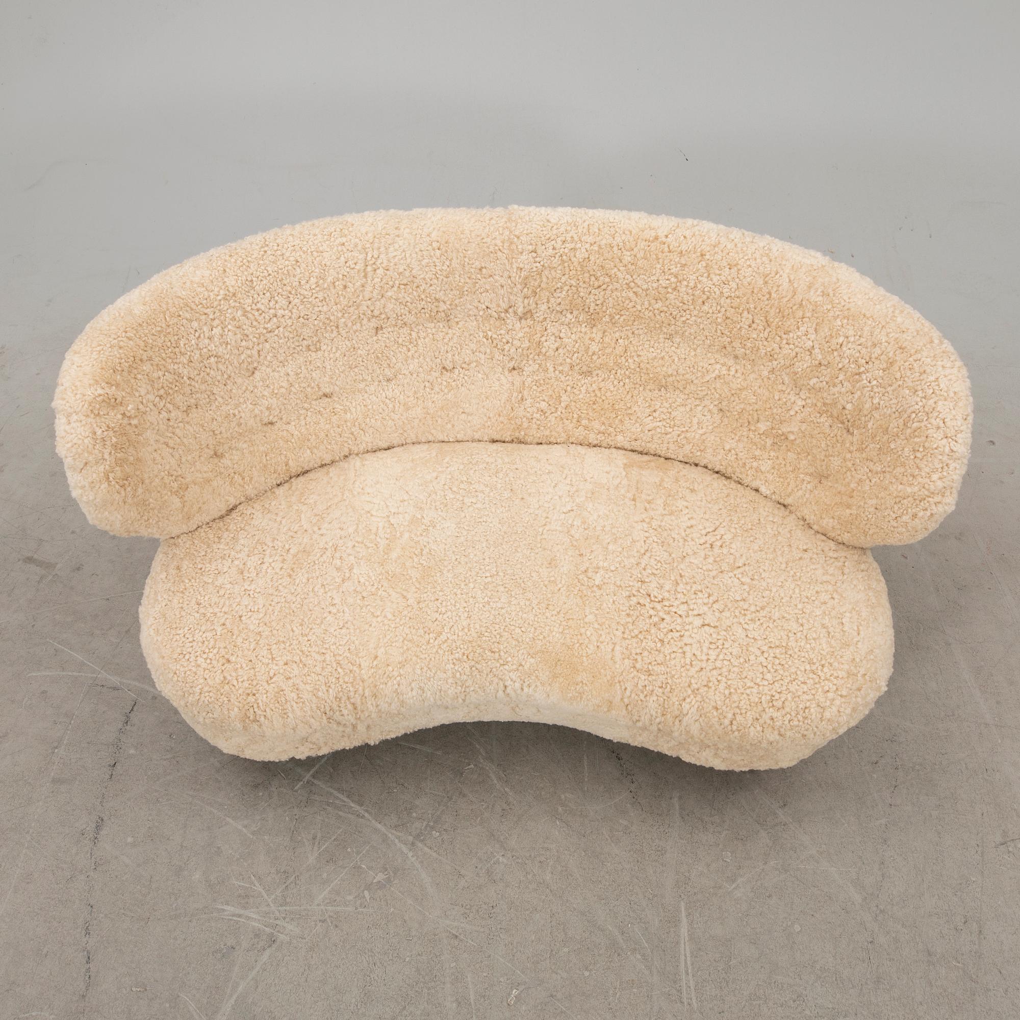 Sofa, probably Finland, first half of the 20th century.