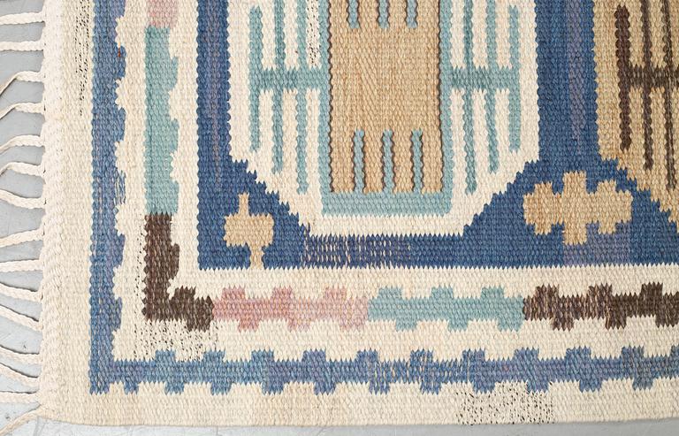 Märta Måås-Fjetterström, a carpet, "Dukater", flat weave ca 298,5 x 231,5-233,5 cm, signed AB MMF.