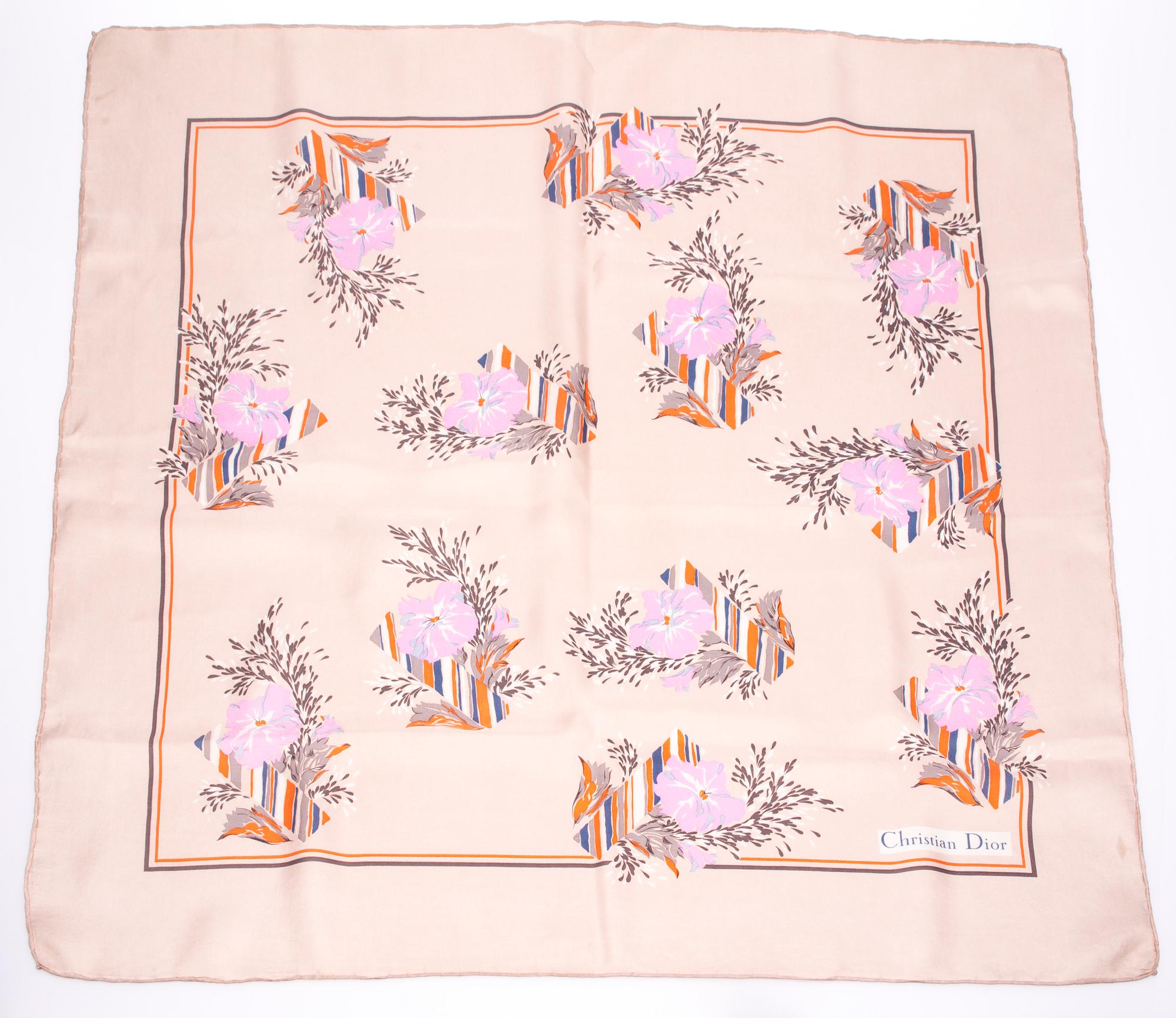 SCARF, Christian Dior.