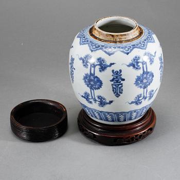 BOJAN, porslin, Kina, Kangxi (1662-1722).