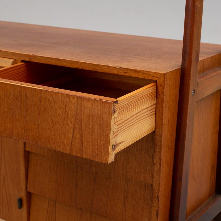 A 1950s/1960s shelf.