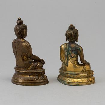 Two copper alloy figures of buddha, Sino-Tibetan, circa 1900.