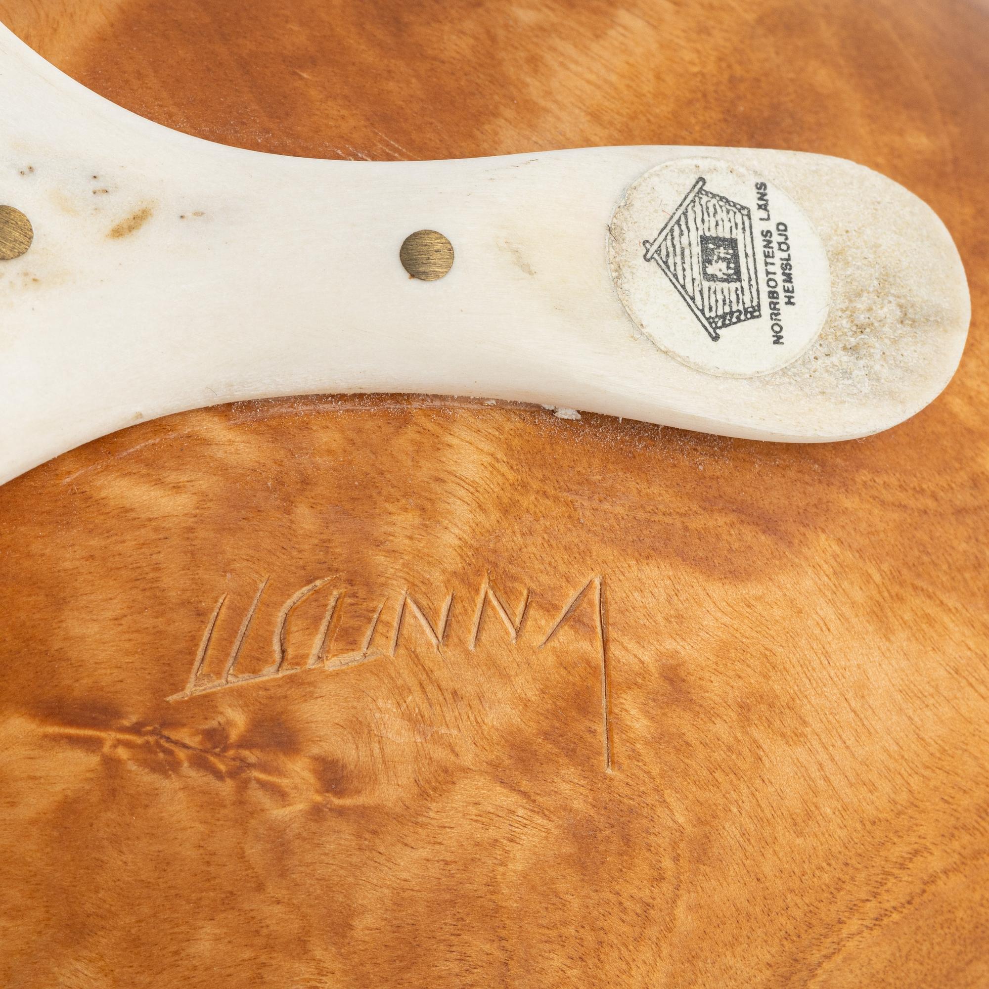 Lars Levi Sunna, a birch salt cellar, signed.