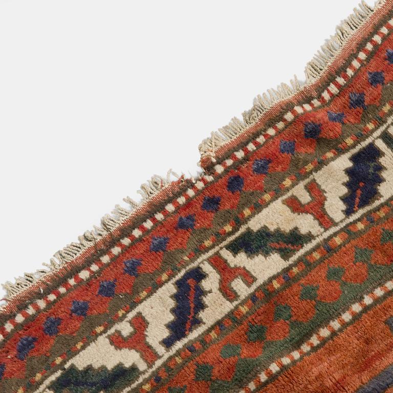 Matta, antik Lori Pambak, Kazak området, södra Kaukasus, ca 250 x 171 cm.